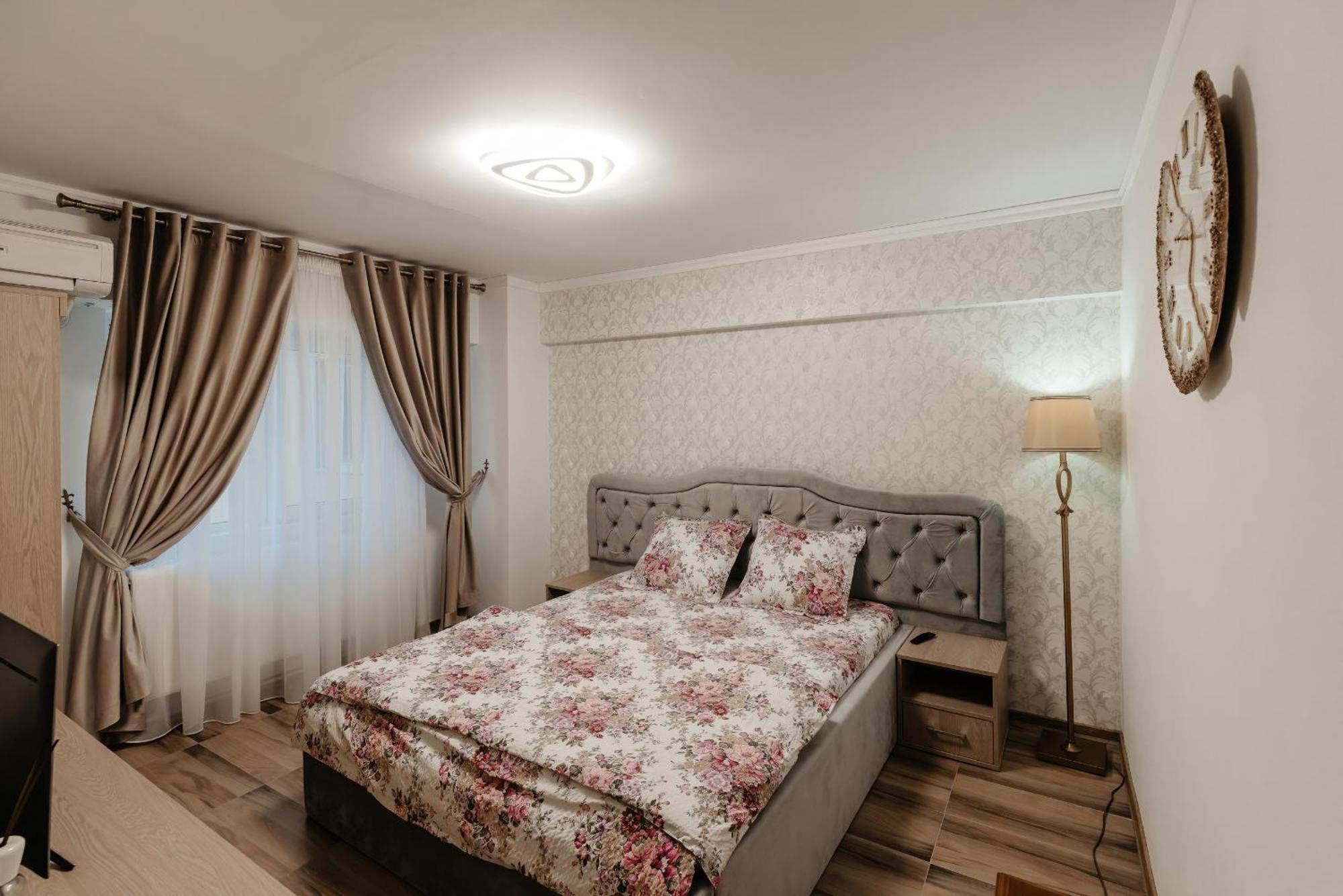 Luxury Radox Apartment Buzau City Center المظهر الخارجي الصورة